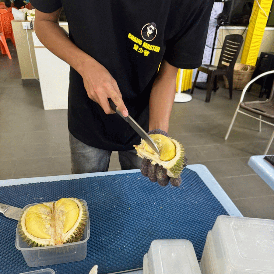 Durian cut