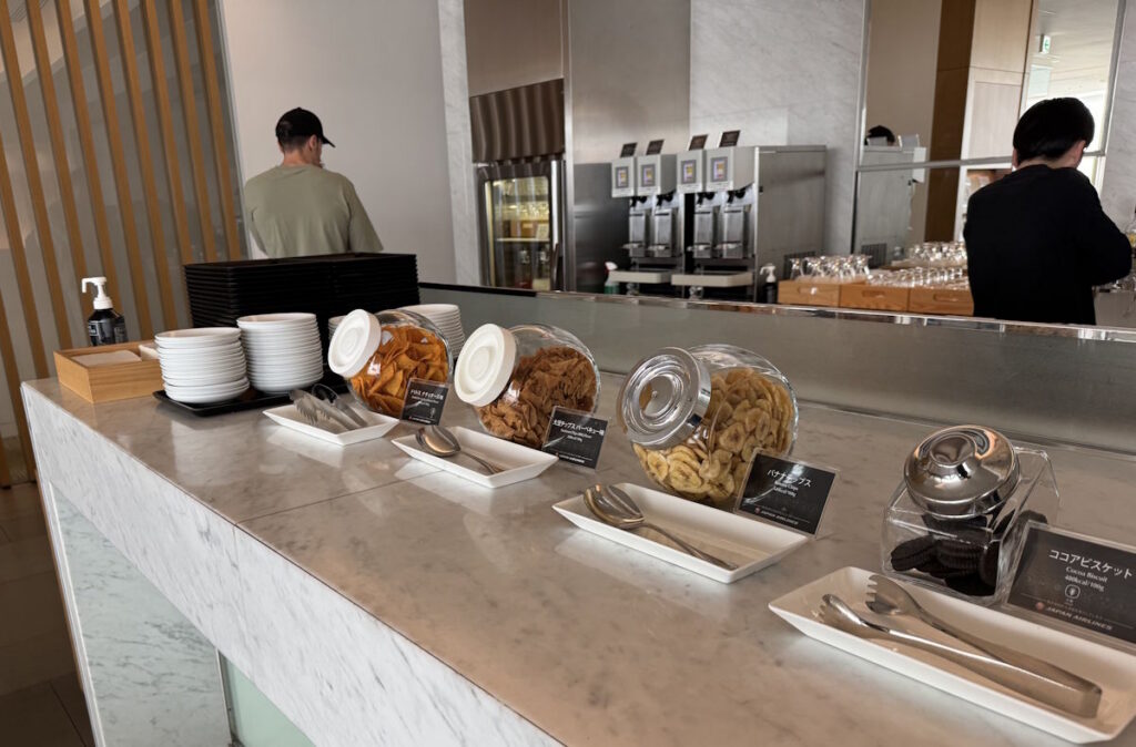 narita_jal_sakuralounge_buffet3