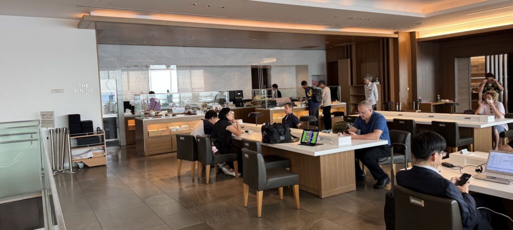 narita_jal_sakuralounge_seat1